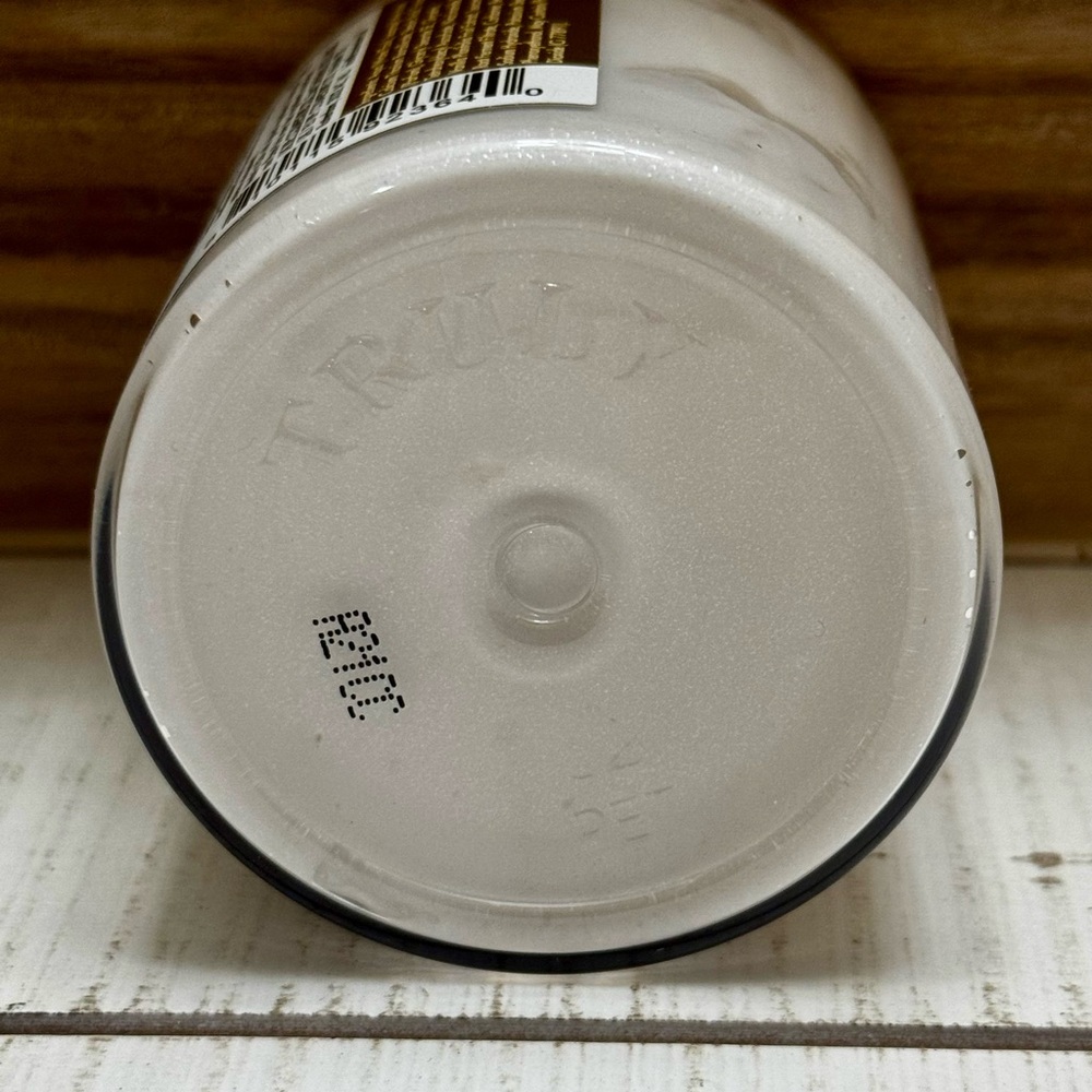 TRULY BEAUTY Vanilla Baby Shimmer Body Butter 6.7 Oz - Picture 6 of 7